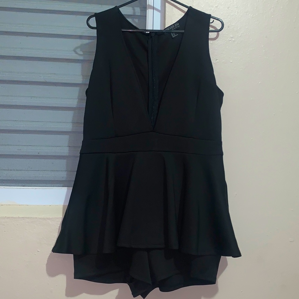 Short jumpsuit